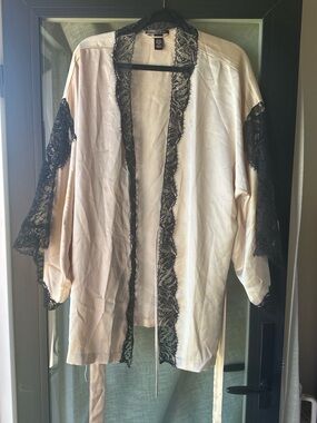 Victoria's Secret blush and black lace robe